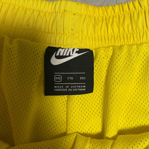 Nike Woven Flow Shorts - Picture 5 of 5